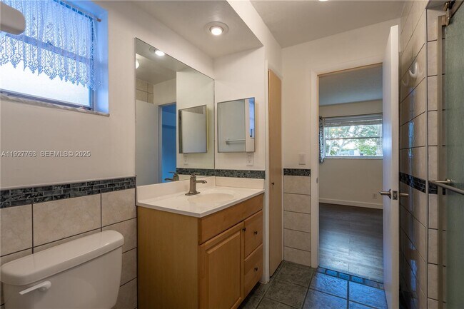 Building Photo - 8002 Lagos De Campo Blvd