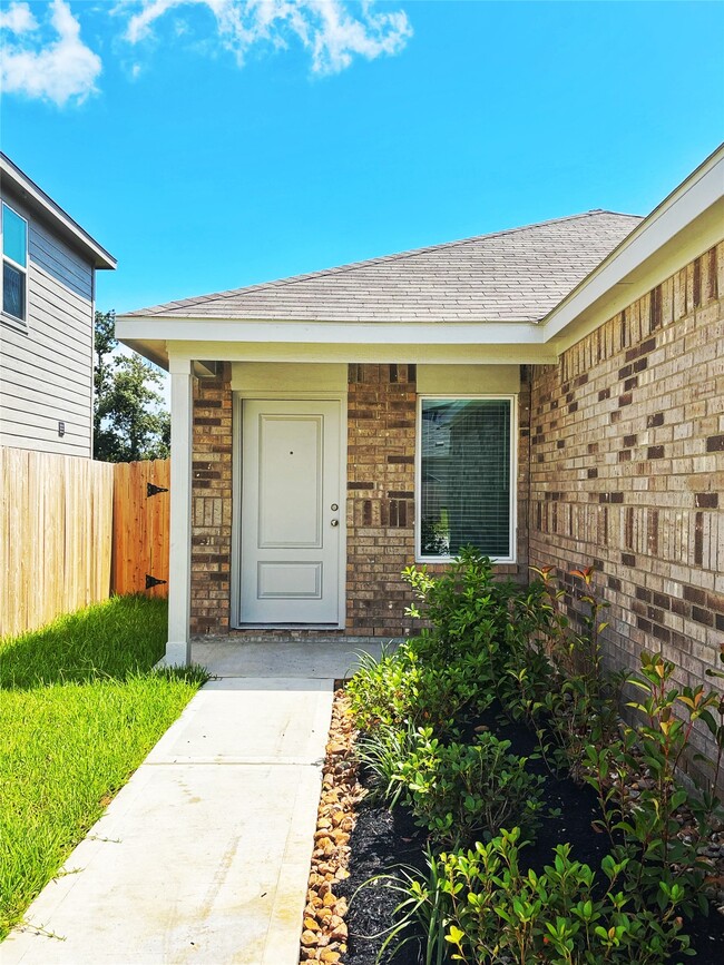 Building Photo - 14704 S Ascot Bnd Cir