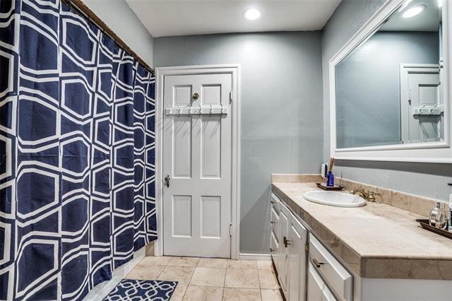 Building Photo - 5910 McCommas Blvd