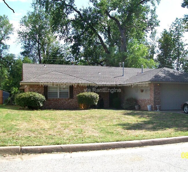 Building Photo - 4244 NW 56th Terrace