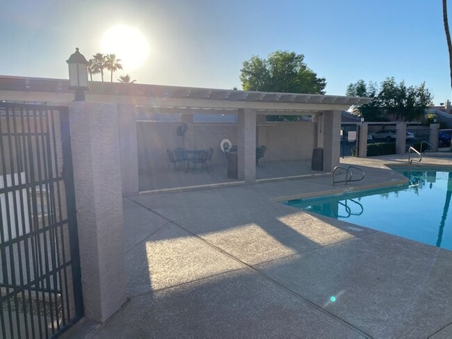 Primary Photo - 1976 N Lemon Tree Ln