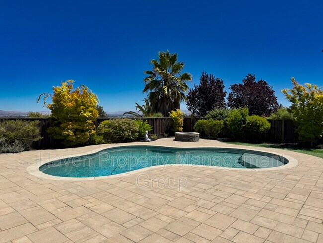 Building Photo - 7420 Hansen Dr