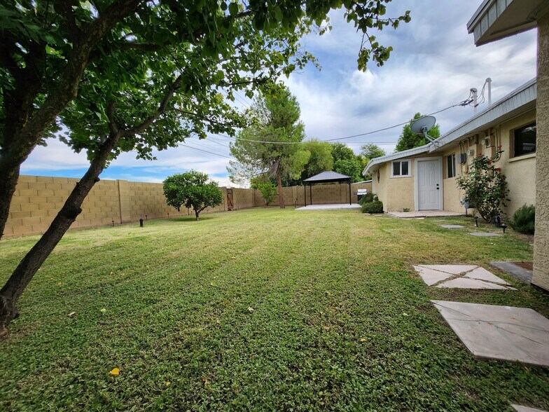 Backyard - 1405 S Farmer Ave