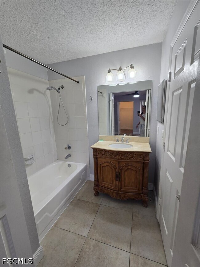 Building Photo - 12591 Equestrian Cir