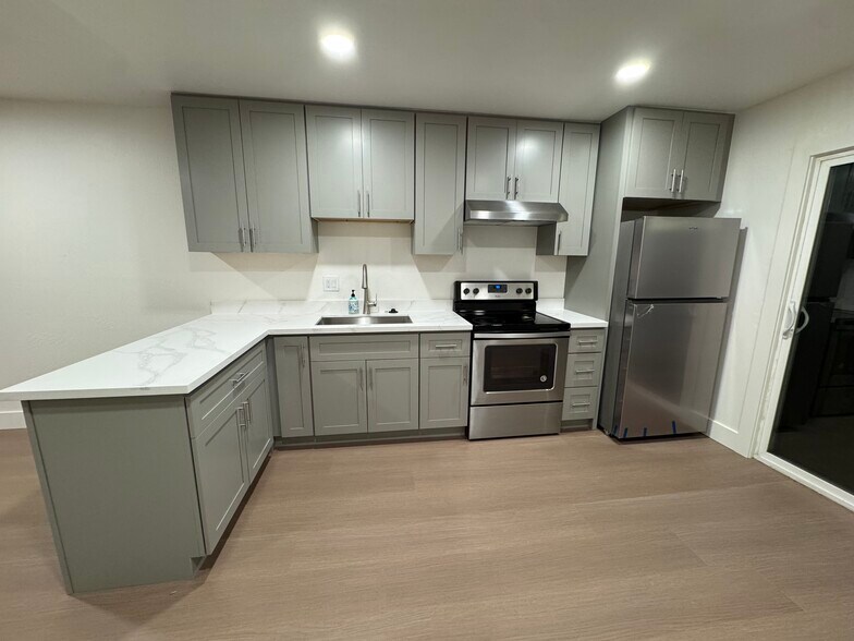 Building Photo - 27104 Belvedere Ct