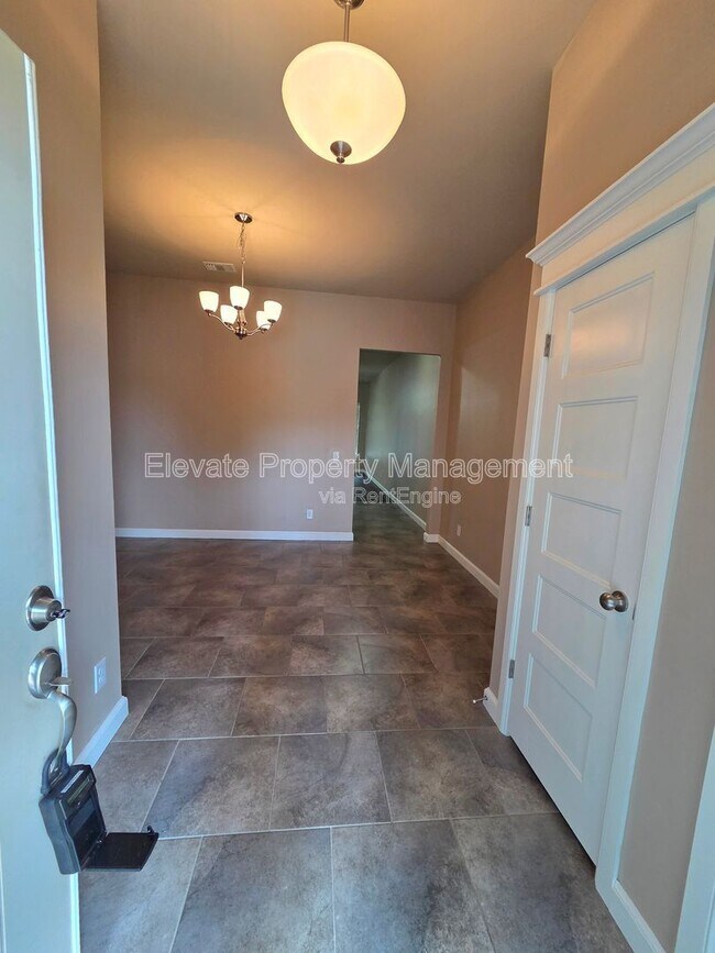 Building Photo - 2301 Kintyre Rd