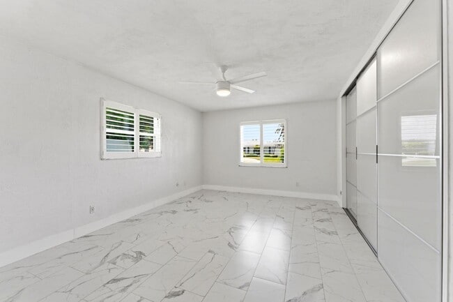 Building Photo - 1245 79th St S