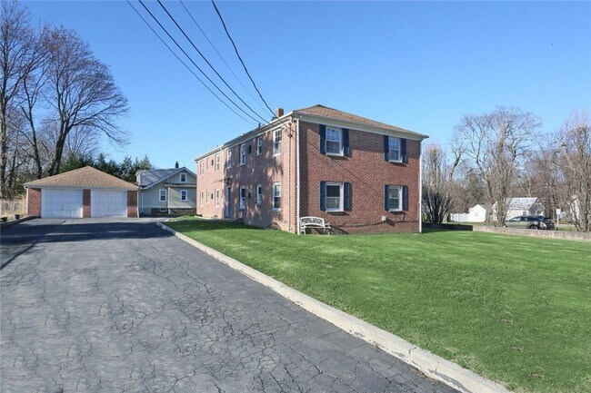 Building Photo - 1 Rockland Ave