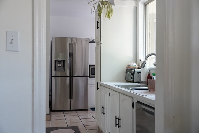 Building Photo - 3729 Boyce Ave