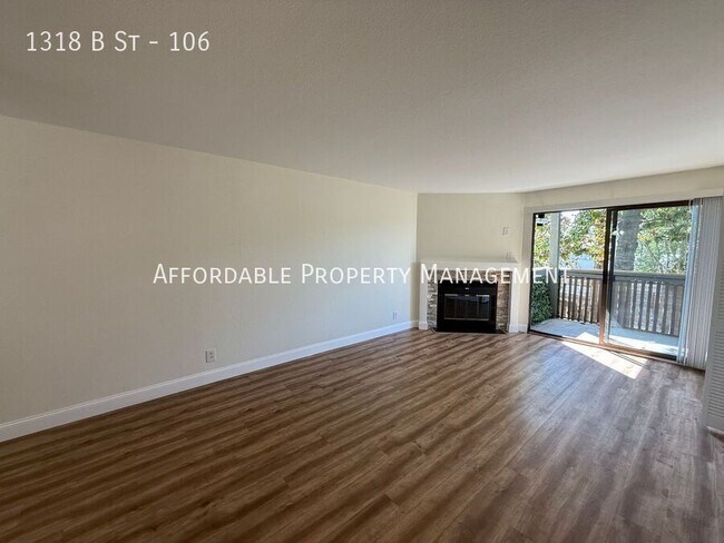 Building Photo - 1318 B St