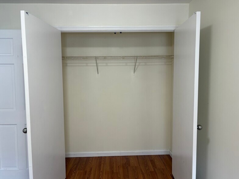 Building Photo - 2028 Bergen St