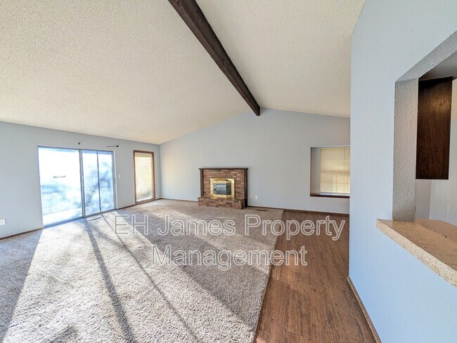 Building Photo - 7323 S Canton Ave