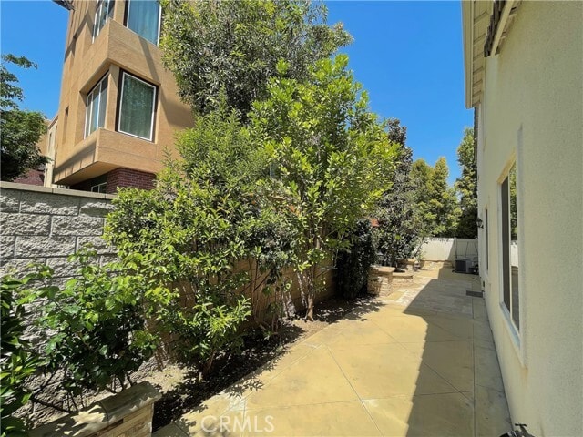 Building Photo - 417 W Bagnall St