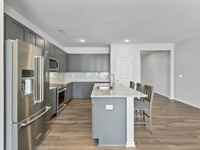 Building Photo - Earn Wealth While Leasing - Like a Homeowner - Lease to Own