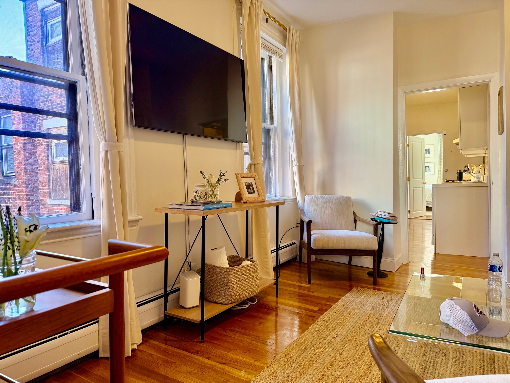 Building Photo - 17 Irving St