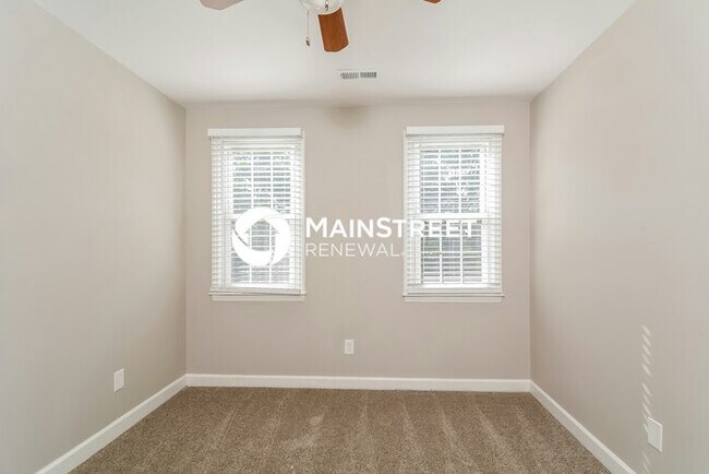 Building Photo - 3 Bedroom Pet-Friendly Home in WAKE FOREST...