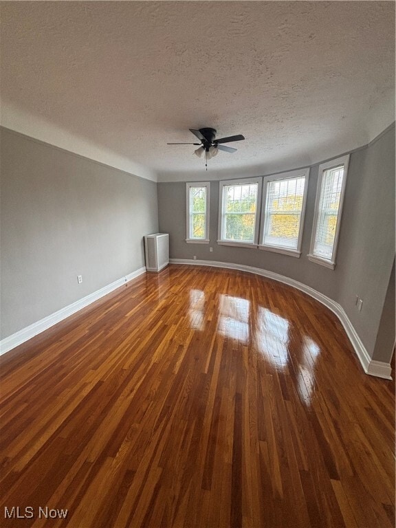 Building Photo - 9907 Lake Ave