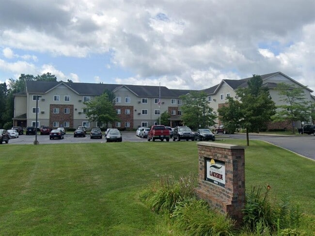 Building Photo - 2900 Heritage Pl