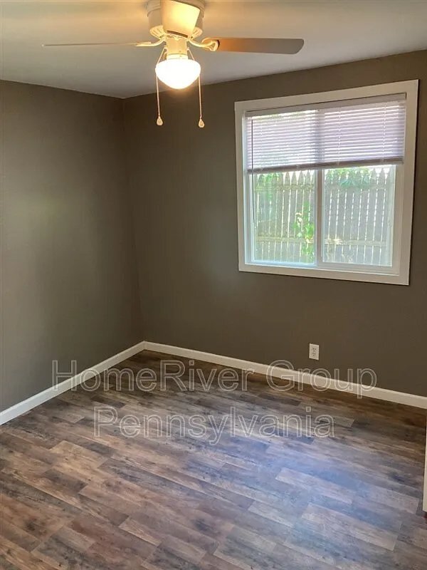 Building Photo - 221 Caruso Dr