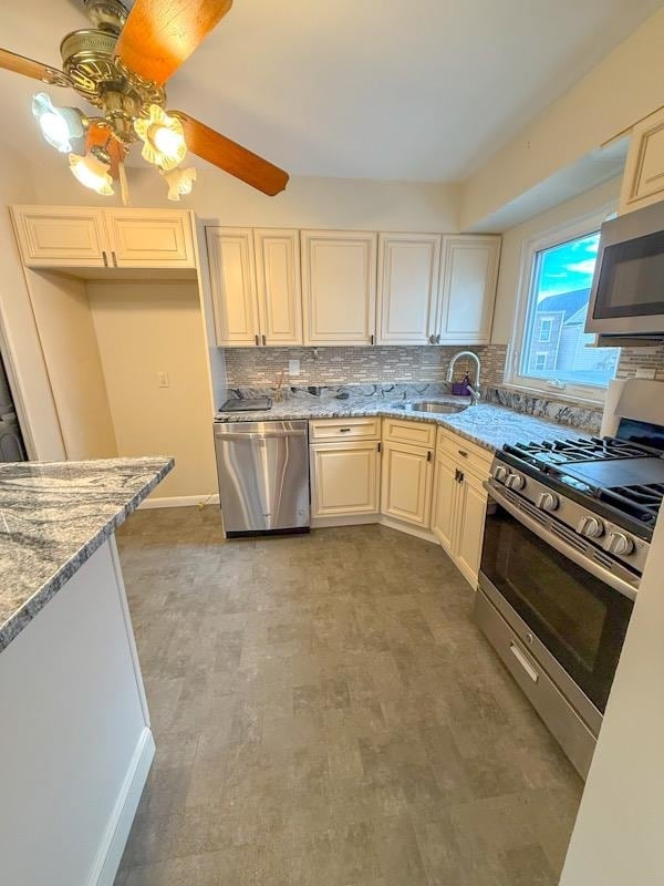 Building Photo - 223 Day Ave