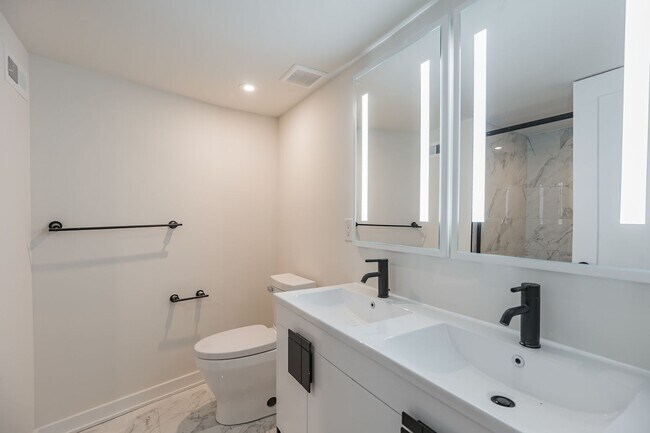 Building Photo - 933 N 29th St