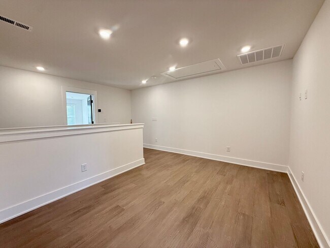 Building Photo - 2803 Fordwood Dr