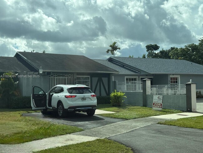 Primary Photo - 9754 SW 1st Terrace