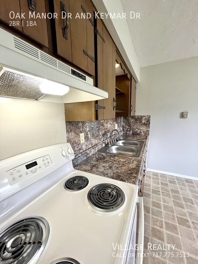 Building Photo - Most utilities included! Large 2-Bed apart...