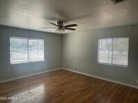 Building Photo - 1226 W Roosevelt St