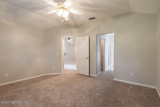 Building Photo - 1618 Highland View Ct