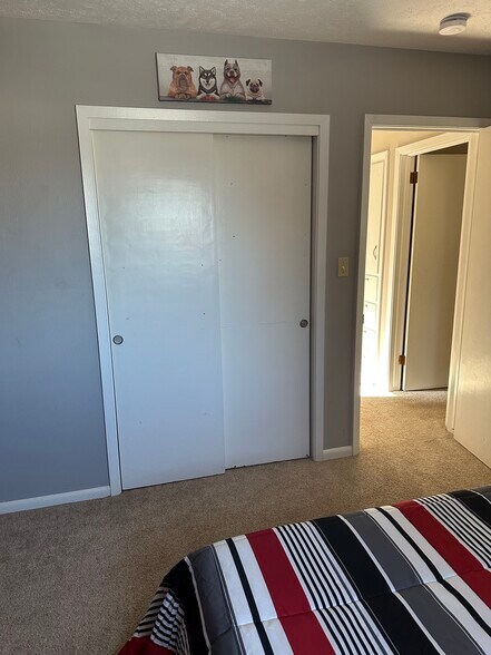 Building Photo - 1009 Ann Ave