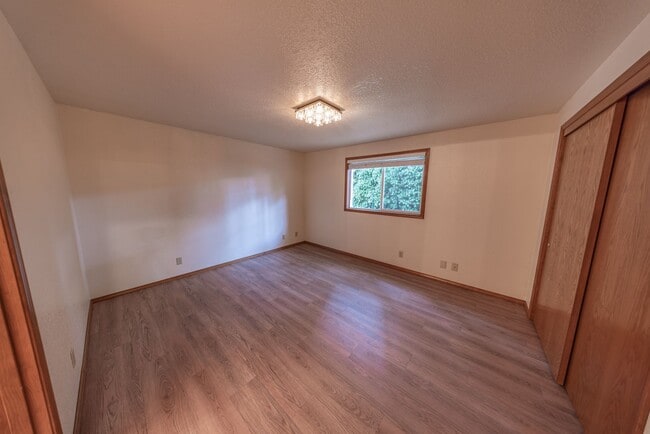 Building Photo - One Level Ranch Home - Three Bedrooms - Updated in 2024