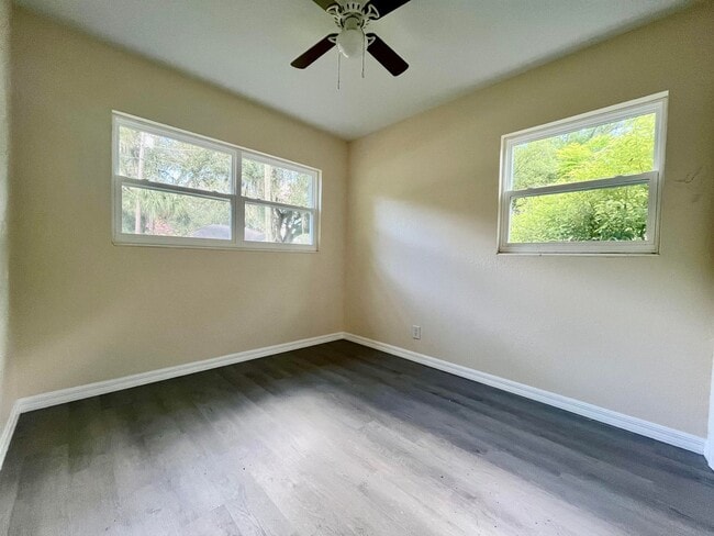 Building Photo - Charming 3 Bed 1 Bath Plant City!!