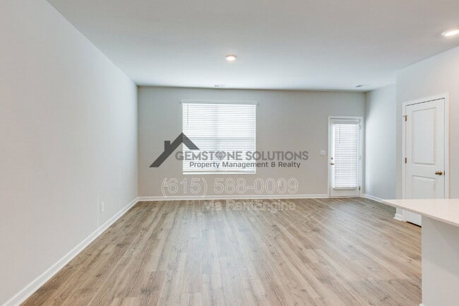 Building Photo - 4208 Oswin Dr