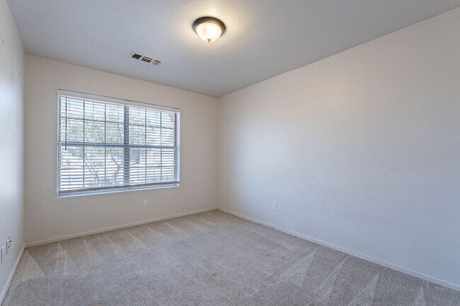 Building Photo - 5463 W Geronimo St
