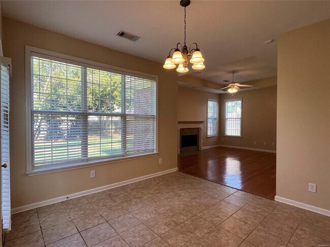 Building Photo - 8951 Alderwood Way