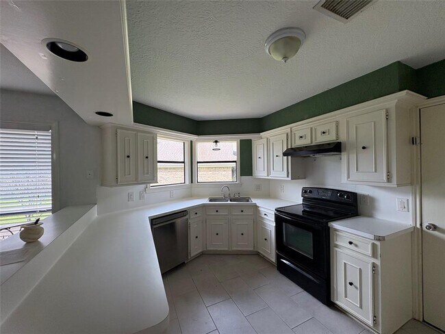 Building Photo - 3723 O Henry Dr