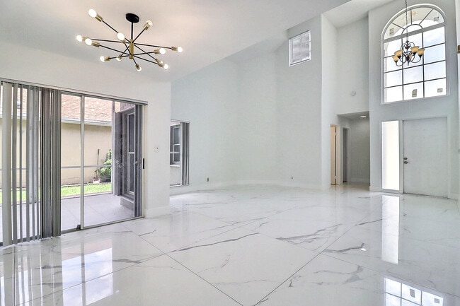 Building Photo - 9401 Aegean Dr