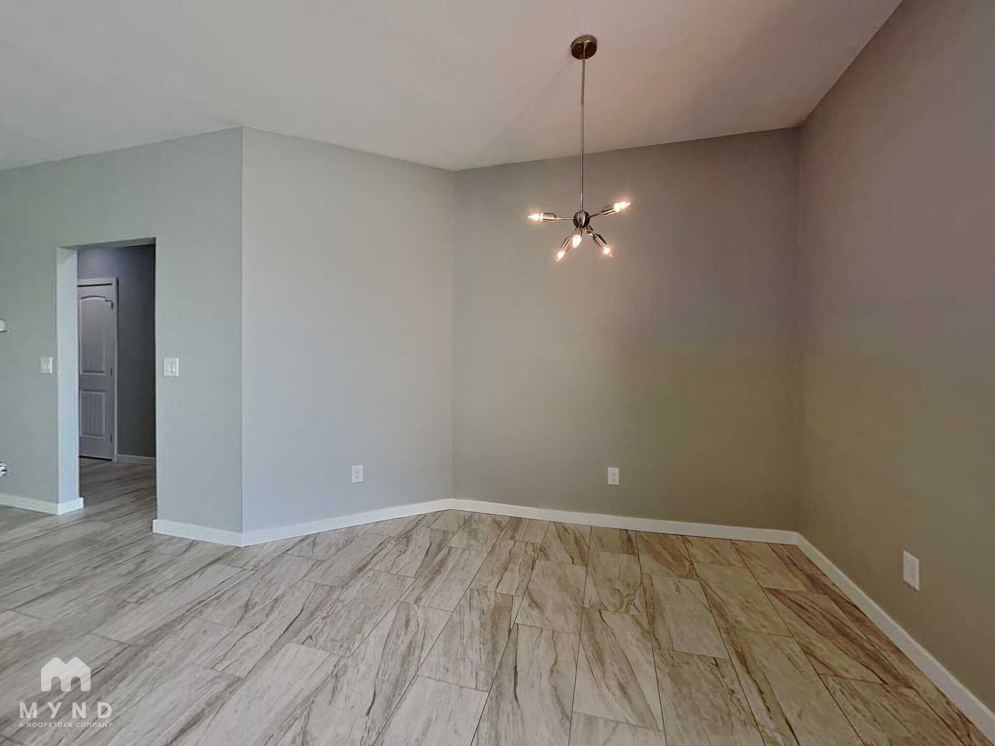 Building Photo - 6041 S 8th Pl
