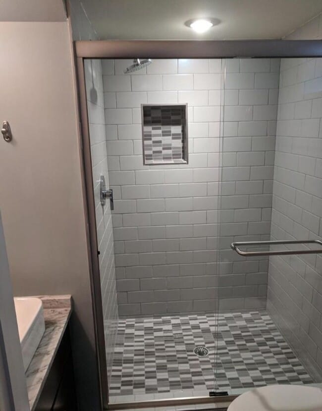 Building Photo - Contemporary Brookland 2 bed/2.5 bath cond...