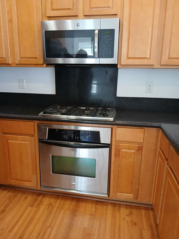 Building Photo - 3301 N Park Dr