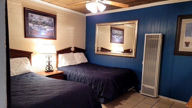 Building Photo - 135 Avenida Algodon