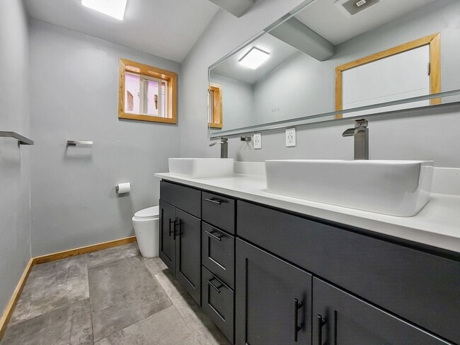 Building Photo - Remodeled Alki Beach Home with Puget Sound Views