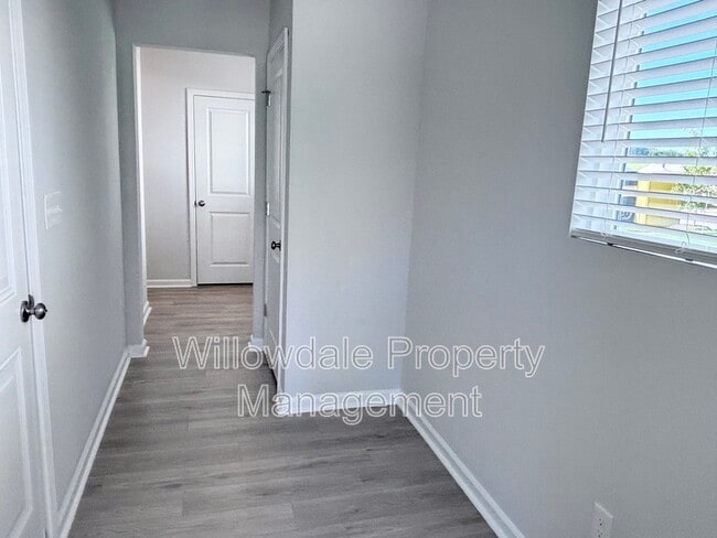 Building Photo - 398 Chesapeake Cmns St