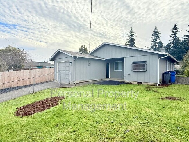 Building Photo - 414 W 39th St