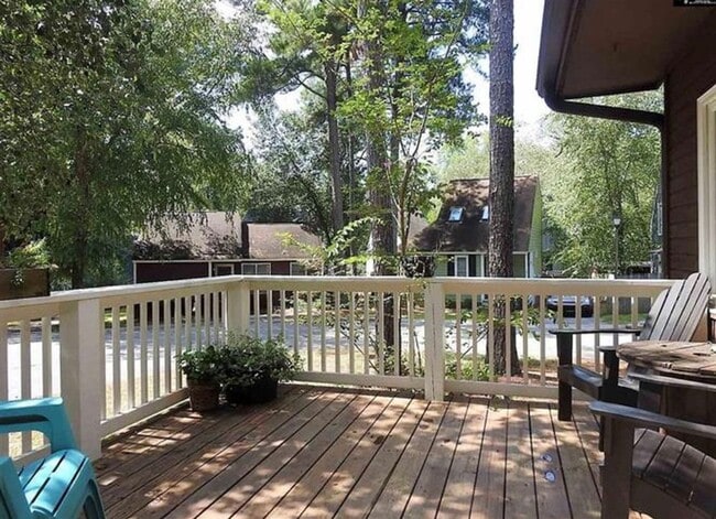 Building Photo - Charming Walnut Creek Residence with Convenient Lexington Location