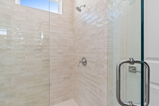 Building Photo - 263 Breakwater Blvd