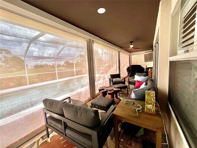 Building Photo - 4061 King Tarpon Dr