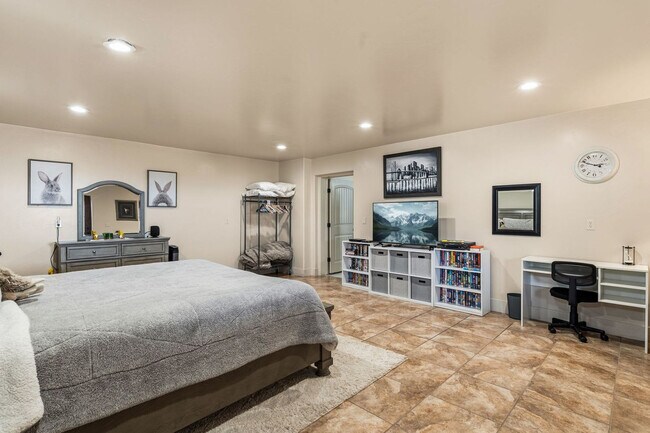 Building Photo - 12705 Chuck Wagon Rd