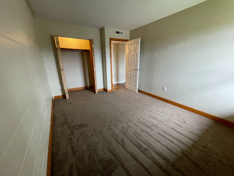 Building Photo - 1804 Marion Manor Dr